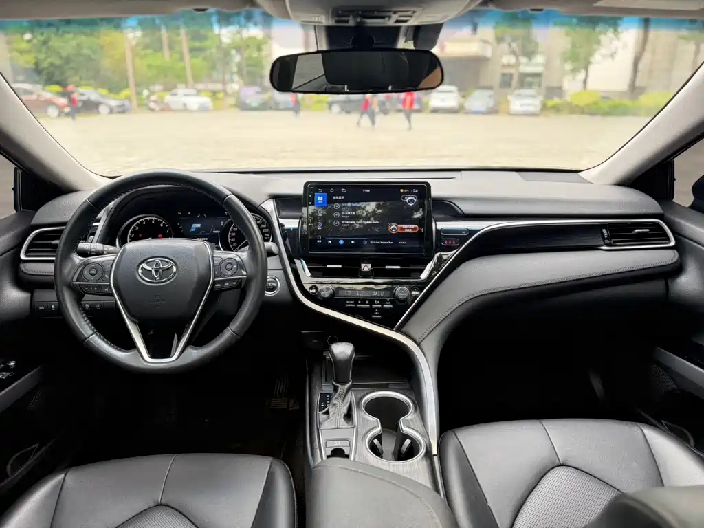 Toyota Camry 2021 2.0G Luxury