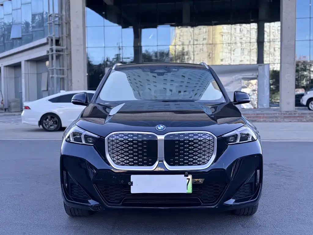 BMW iX1 — миниатюра 2