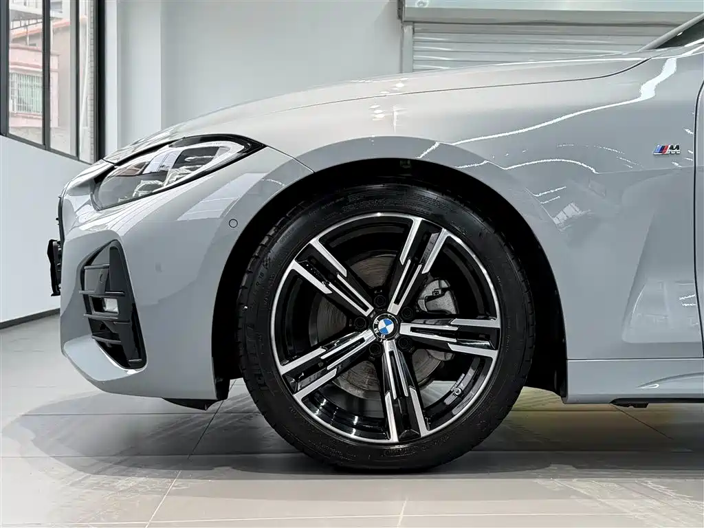 BMW 4 SERIES