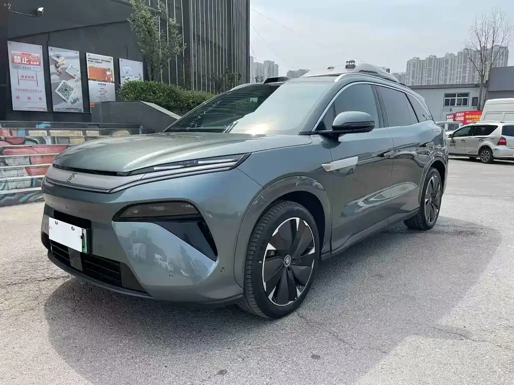 Byd 唐L 2025