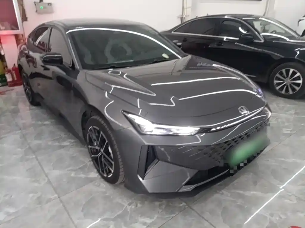 Changan UNI-V iDD — миниатюра 4