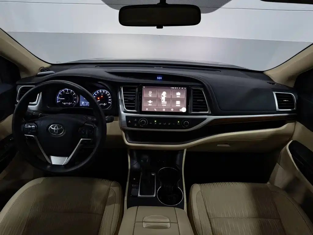 Toyota Highlander — миниатюра 5