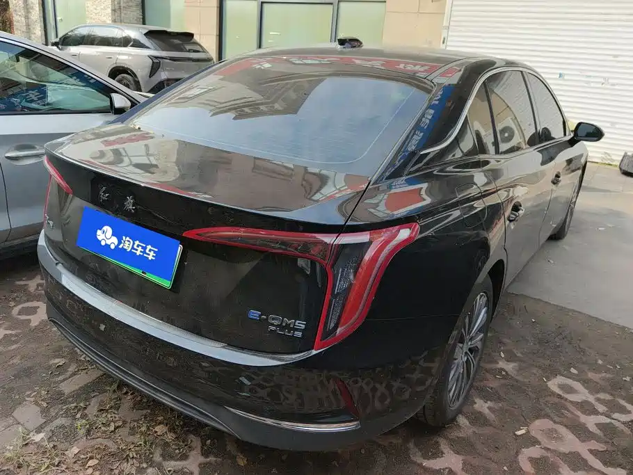 Hongqi Hongqi E-QM5 — миниатюра 3
