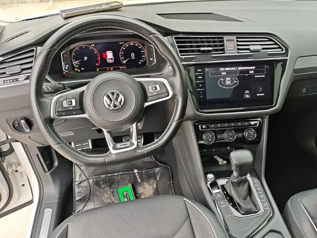 Volkswagen Tiguan L — миниатюра 10