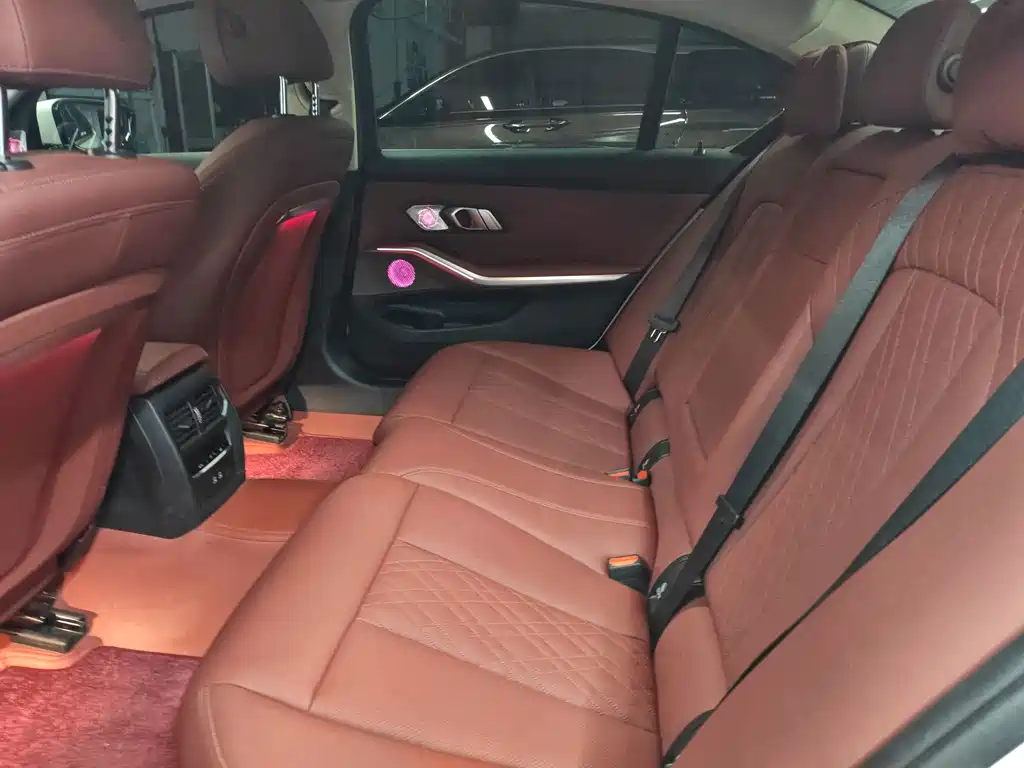 BMW 3 Series — миниатюра 12