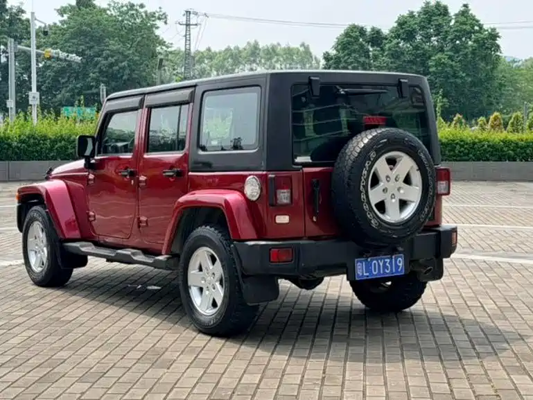 Jeep Wrangler — миниатюра 6