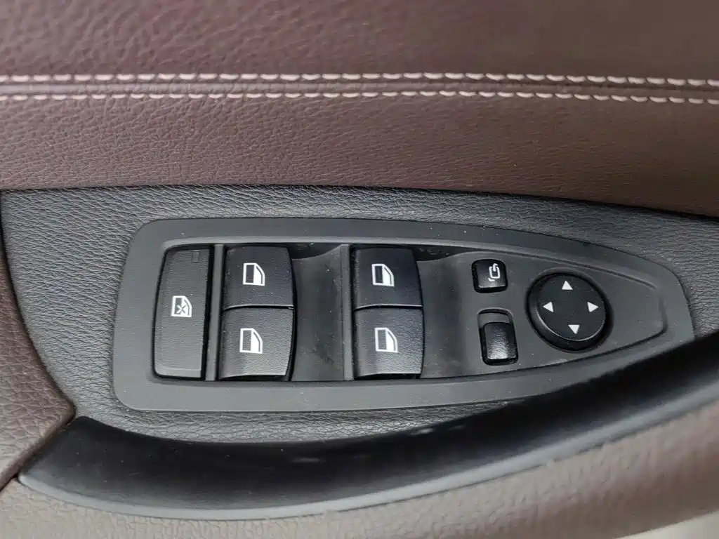 BMW X1 — миниатюра 9