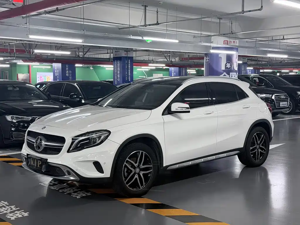 Mercedes-Benz GLA