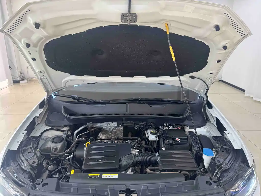 VOLKSWAGEN EXPLORING THE SHADOW