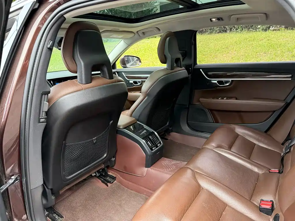 Volvo S90 2017 T4