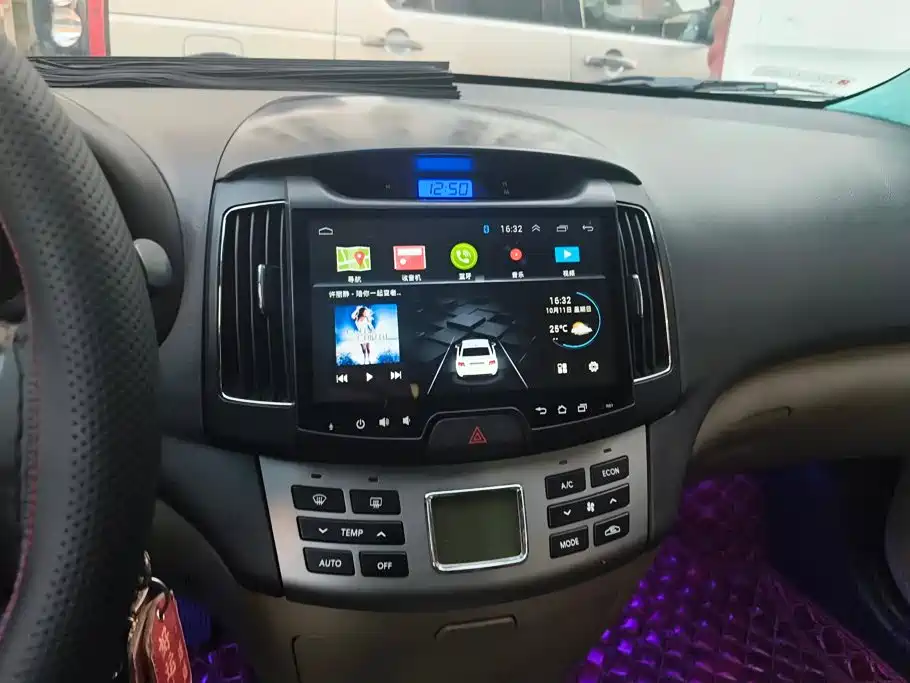 Hyundai Elantra — миниатюра 13