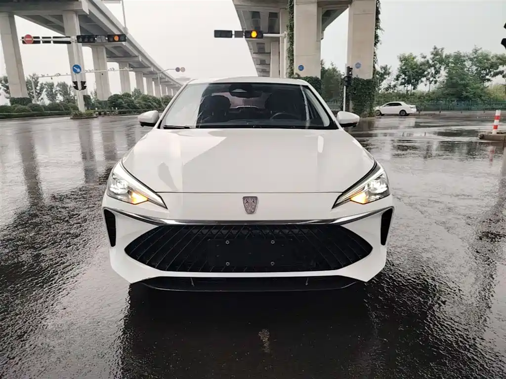 Roewe i5 2023 1.5L CVT Flagship