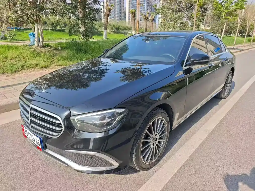 Mercedes-Benz E-Class 2022