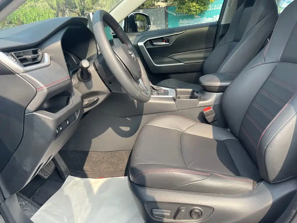 Toyota Wildlander New Energy — миниатюра 4