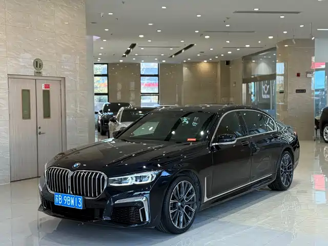 BMW  7 SERIES
