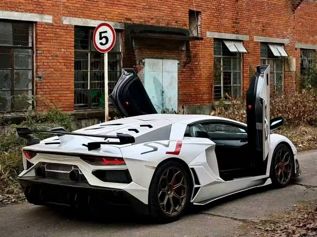 Lamborghini Aventador 2011 LP 700-4
