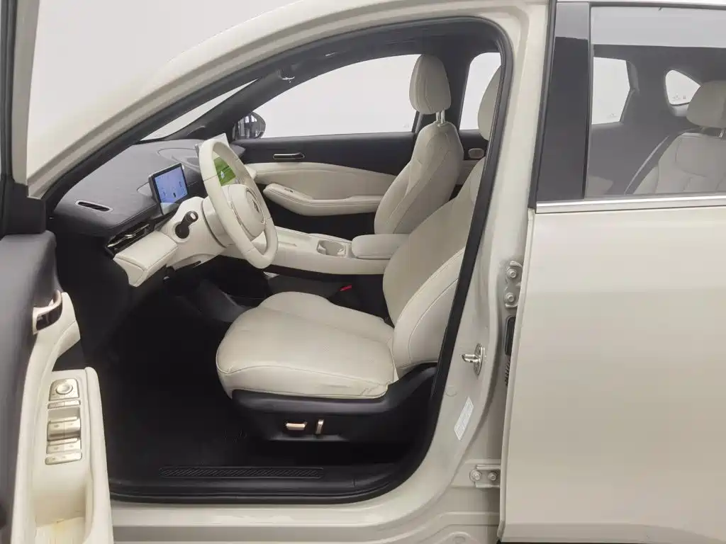 Baojun Yunhai — миниатюра 10