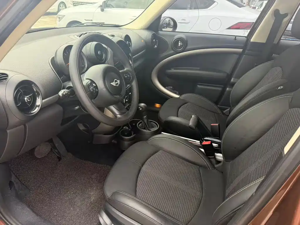 MINI Countryman 1.6L COOPER Fun, фото 4