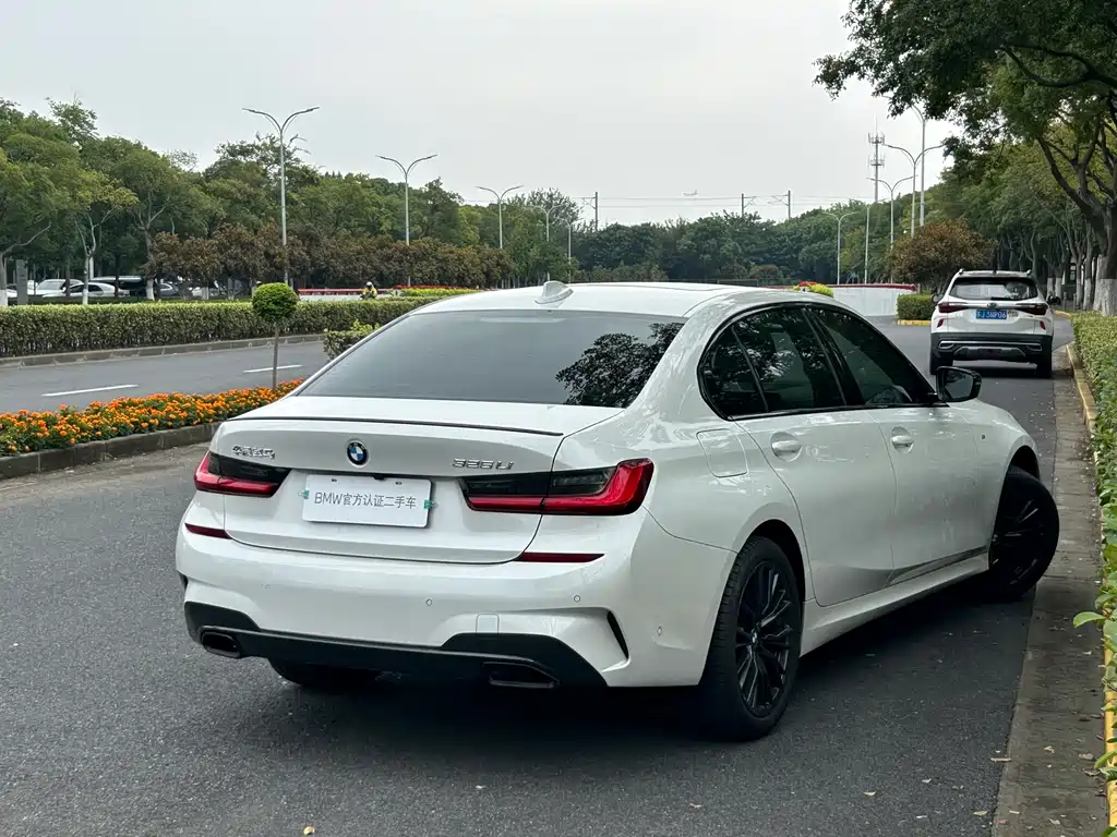 BMW 3 Series — миниатюра 4