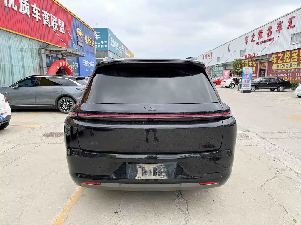 Li Auto L8 2023 Pro