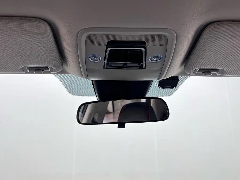 BYD Yuan Plus — миниатюра 17