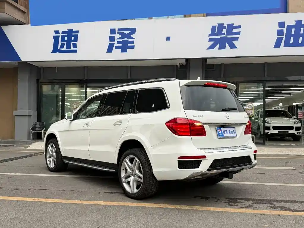 Mercedes-Benz GL-Class — миниатюра 5