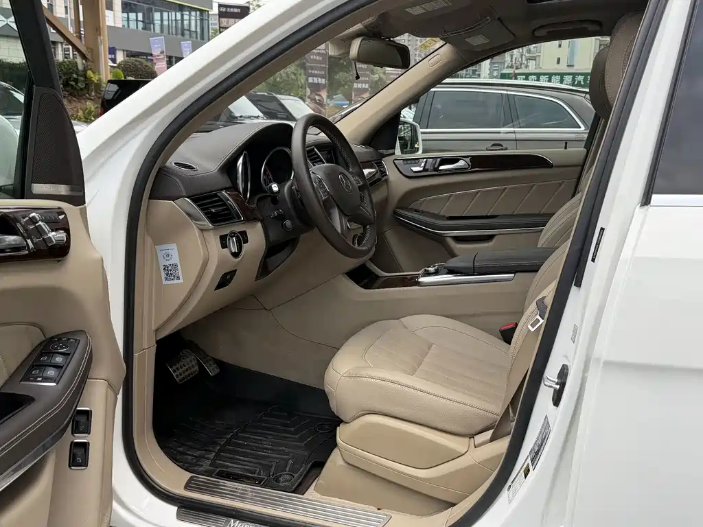 Mercedes-Benz GL-Class — миниатюра 8