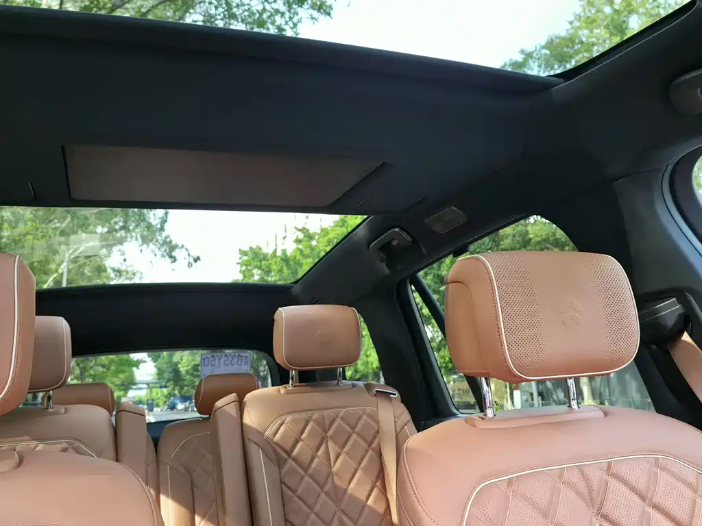 NIO ES8 2026 мест Executive Luxury