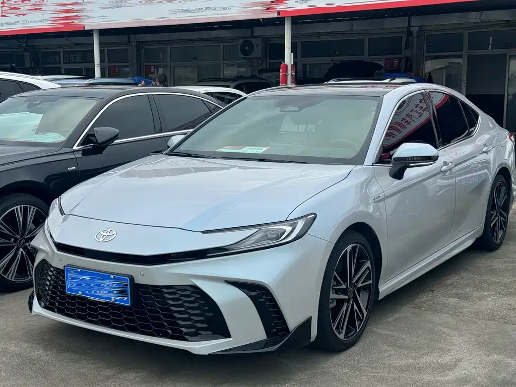 Toyota Camry 2024