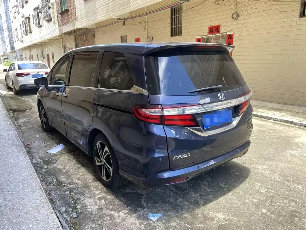 Honda Odyssey 2015 2.4L Luxury