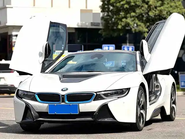 BMW i8