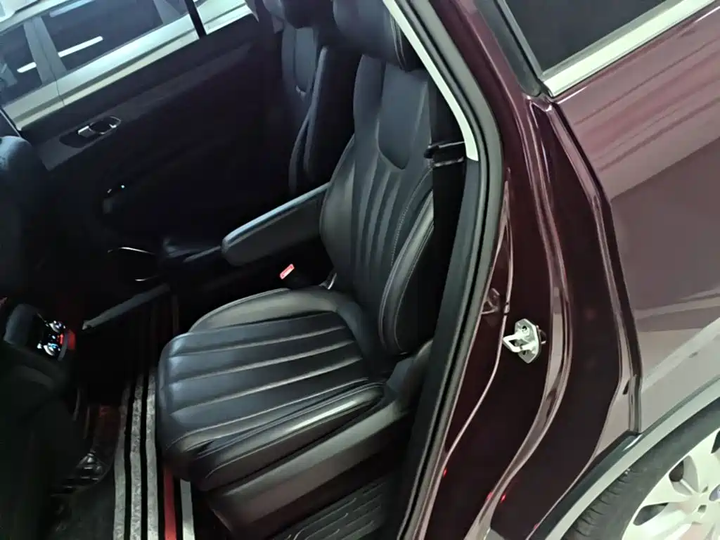 Ford Equator — миниатюра 17