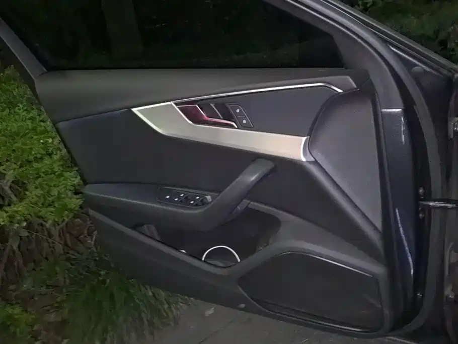 Audi A4L — миниатюра 7