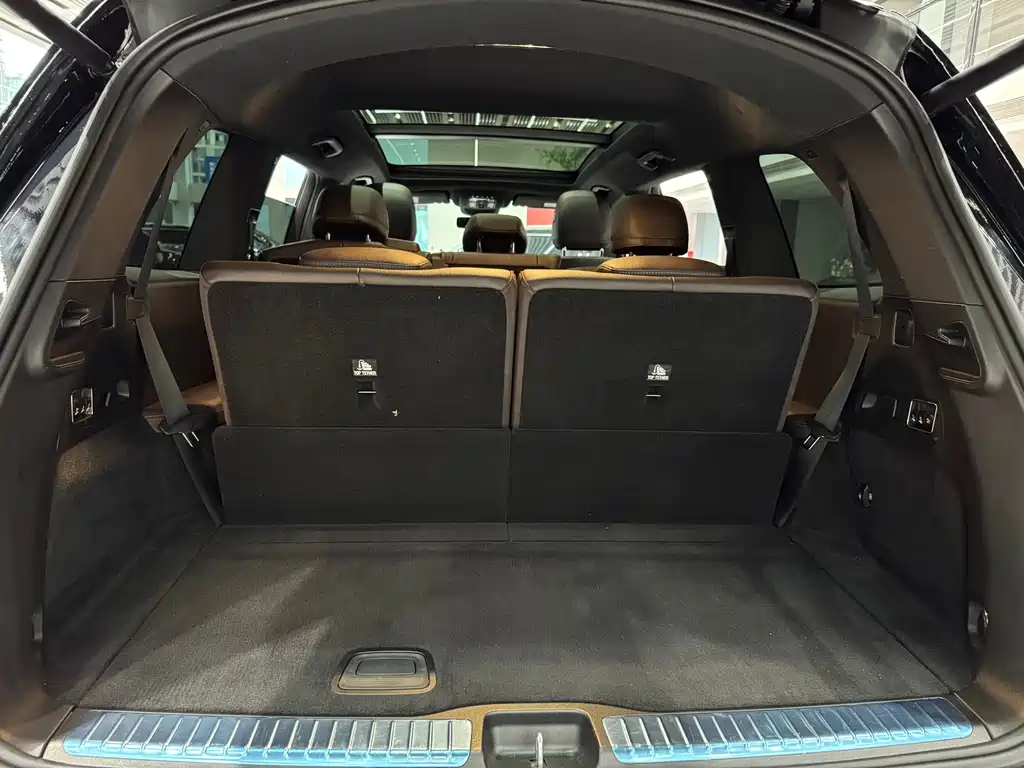 Mercedes-Benz GLS — миниатюра 21