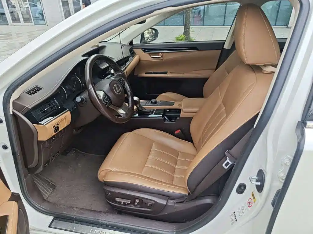 Lexus ES 2015 200 Elite