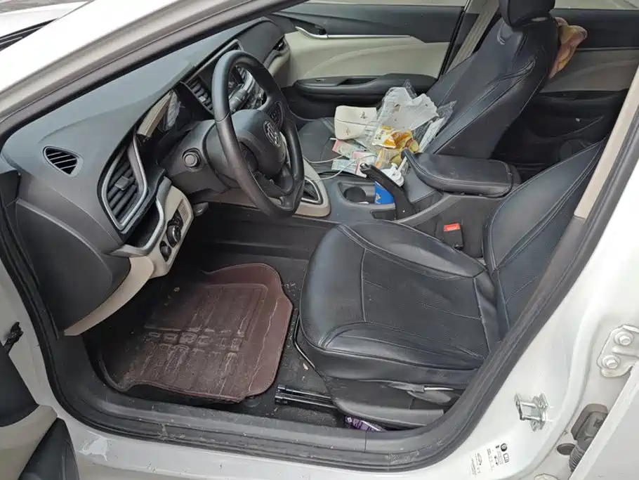 Buick Excelle — миниатюра 9