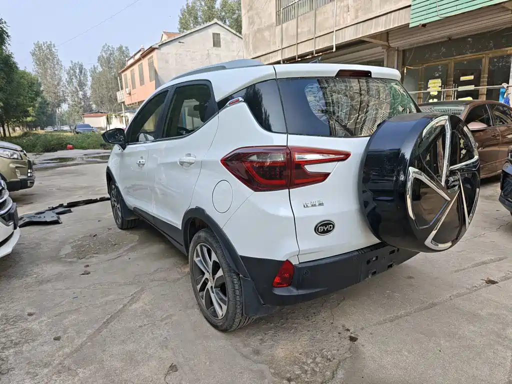 BYD Yuan — миниатюра 5