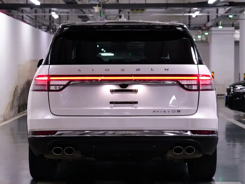 Lincoln Aviator — миниатюра 6