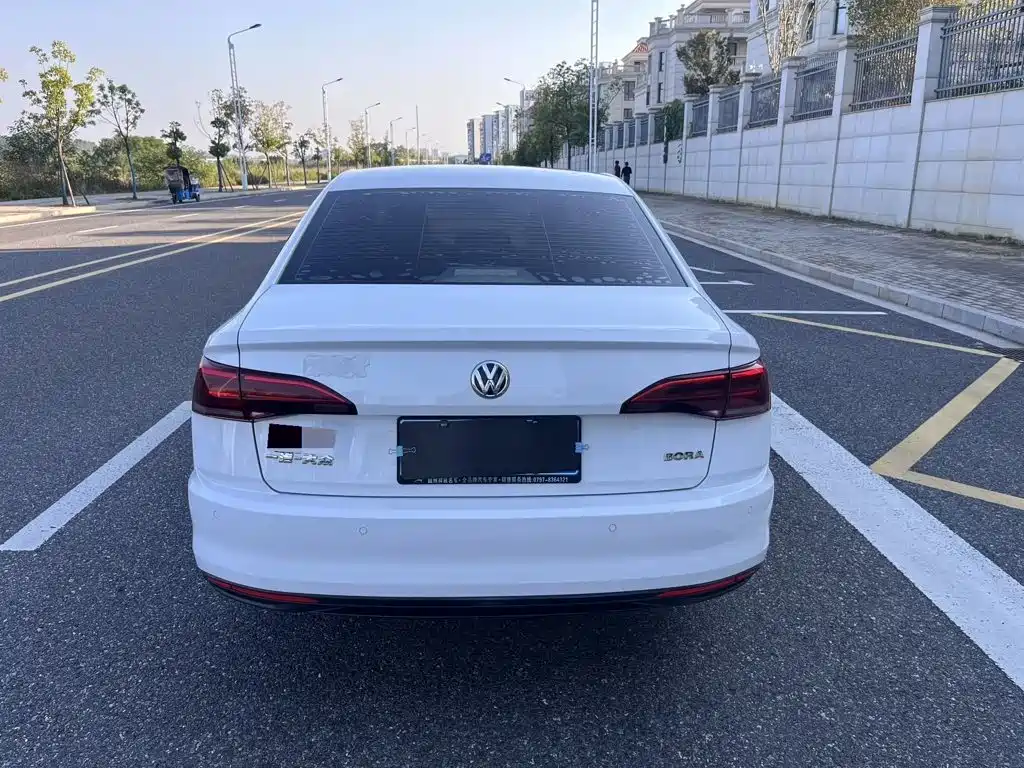 Volkswagen Bora — миниатюра 8