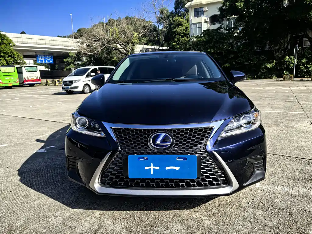 Lexus CT 2017 CT200h Elite V