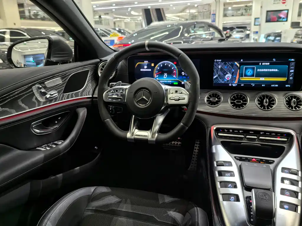 MERCEDES-BENZ AMG GT