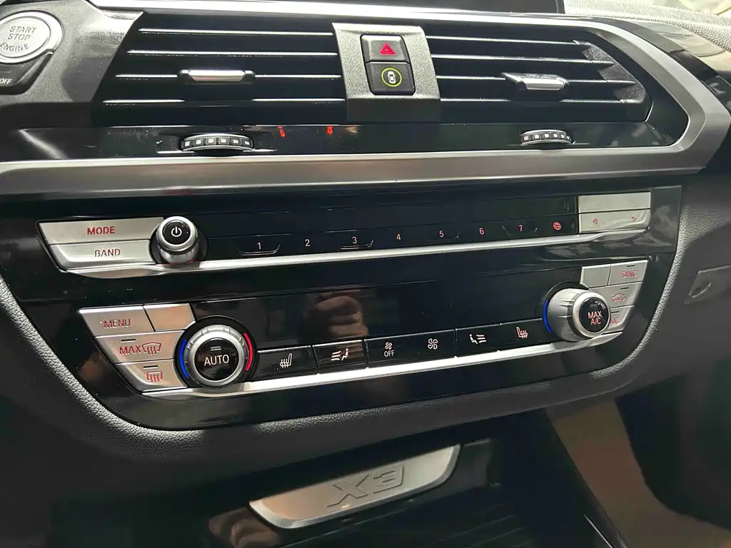 BMW X3 — миниатюра 17