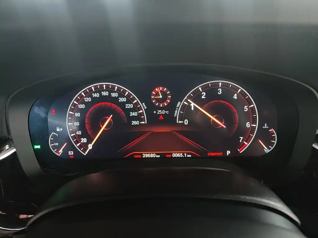 BMW 5 Series — миниатюра 12