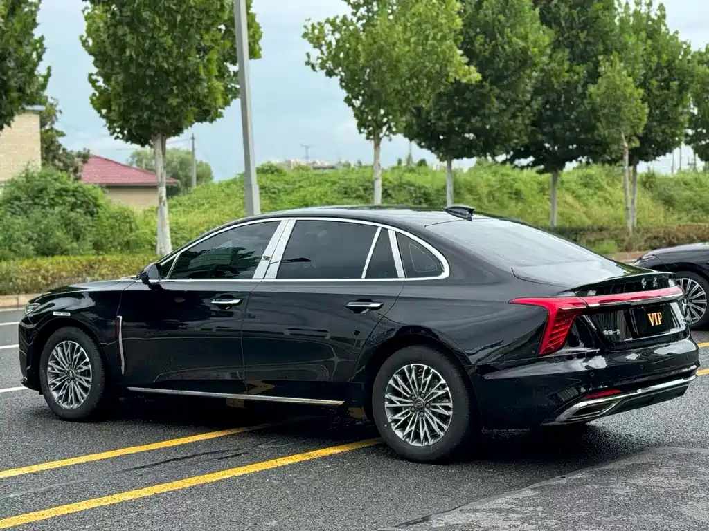 Hongqi Hongqi H5 — миниатюра 7