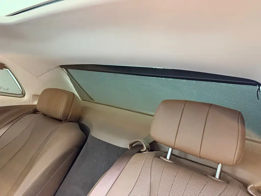 Mercedes-Benz E-Class — миниатюра 29