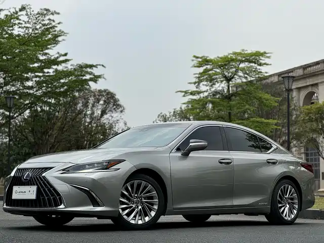 LEXUS ES 2022