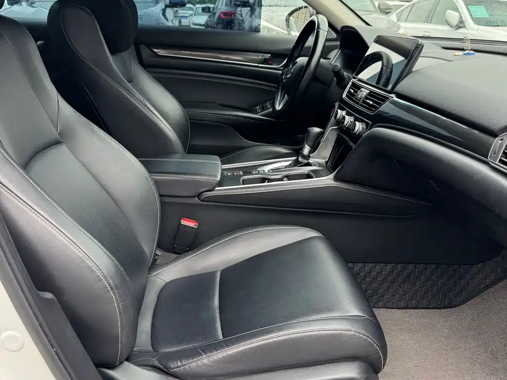 Honda Accord 2022 260TURBO Luxury