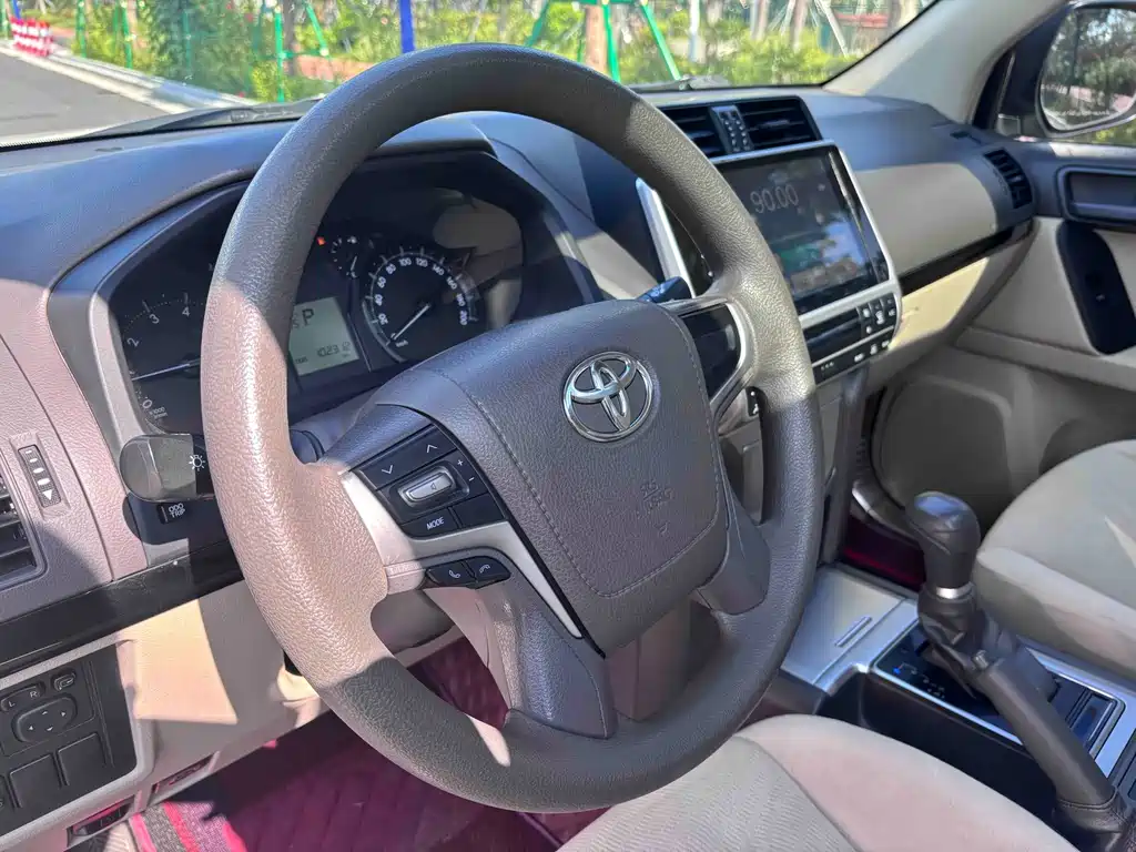 Toyota Land Cruiser Prado 2018 2.7L