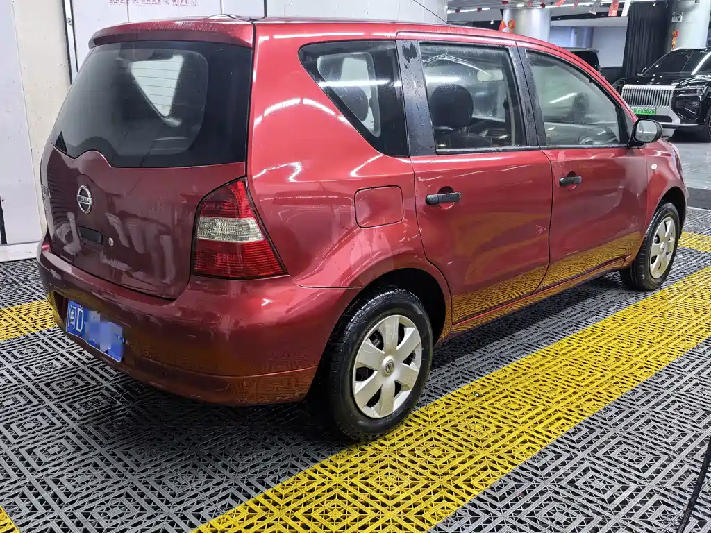 Nissan Livina — миниатюра 4