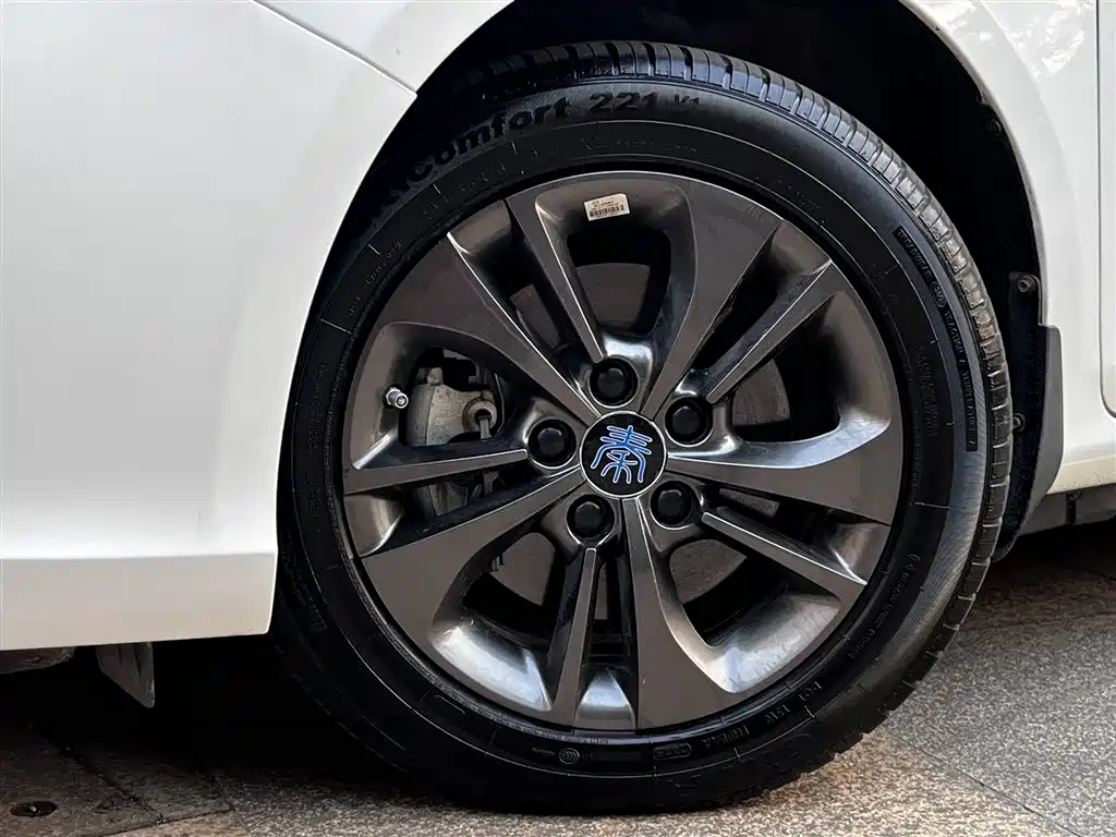 BYD Qin NEV — миниатюра 8